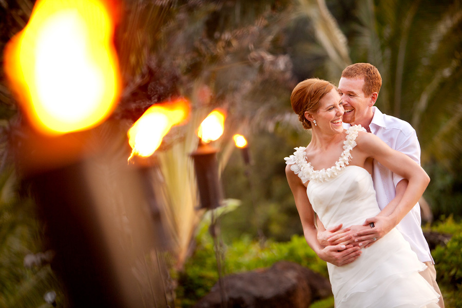 Tiki torches :: Hawaii Wedding Photography by infusedstudios.ca