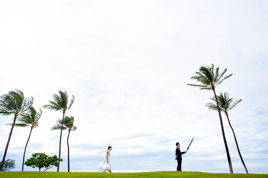 First look :: Hawaii Wedding Photography