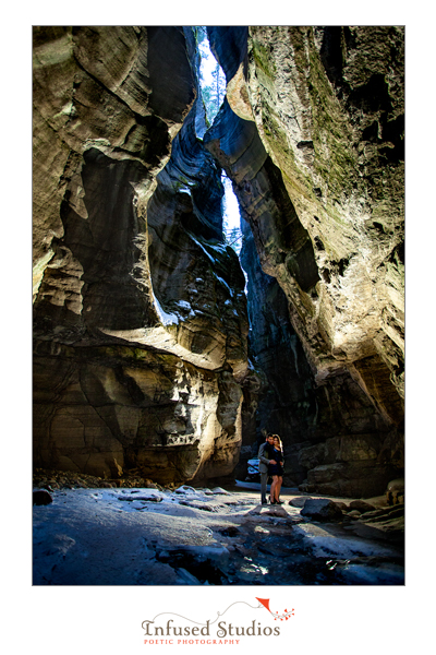 Winter engagement photos :: Jasper Ice Caves