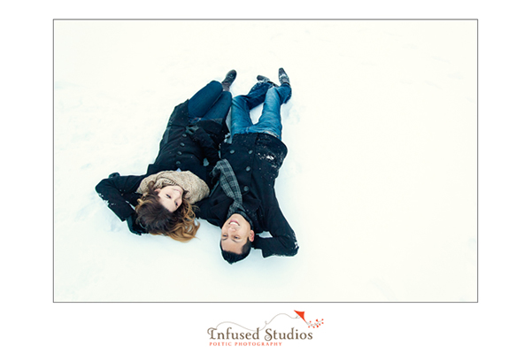 Winter engagement photos :: Jasper in the snow