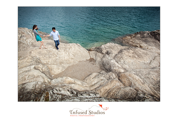 Jacqueline + Tommy :: Mountain engagement photo