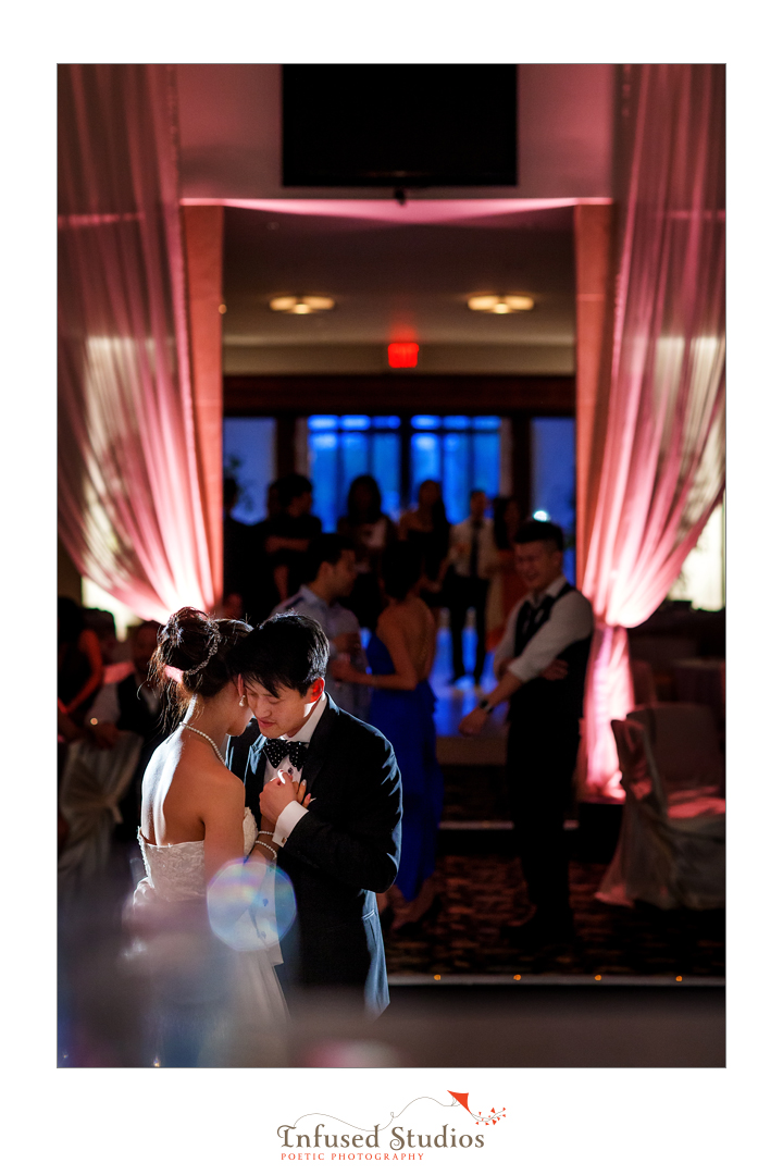 Edmonton wedding photography :: first dance