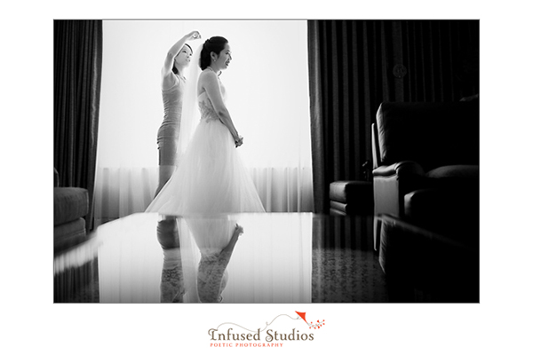Edmonton wedding photography :: bride getting ready