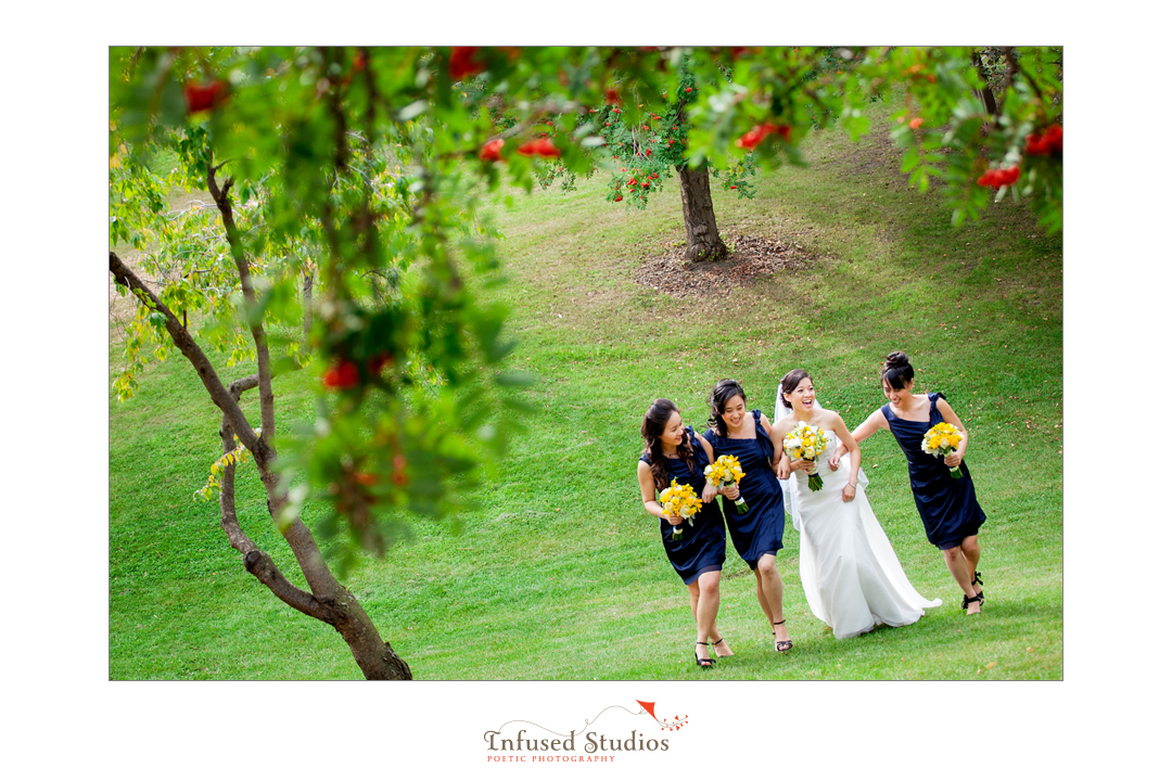 Classic bride and bridesmaid Edmonton wedding photo