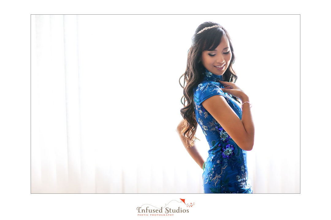Edmonton Wedding Photographers :: Bridal portrait blue chinese wedding dress