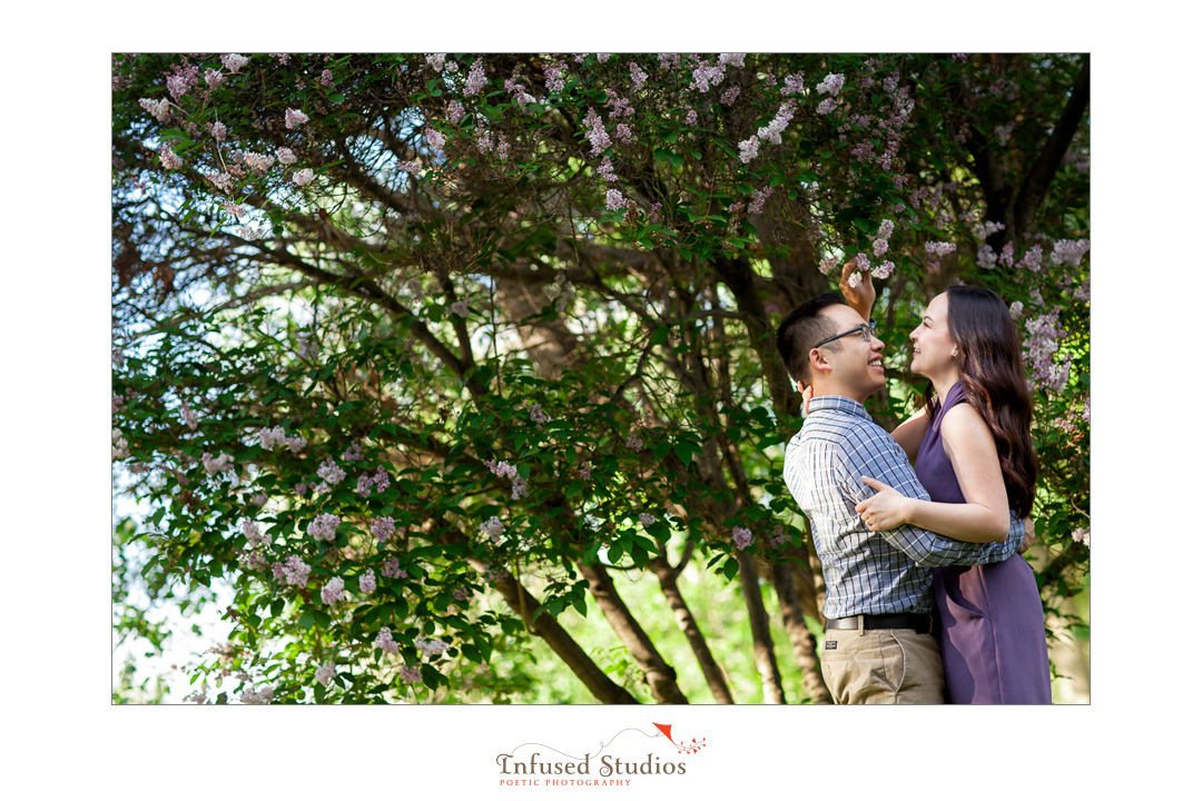 Edmonton Engagement Photographers -- summer engagement photos