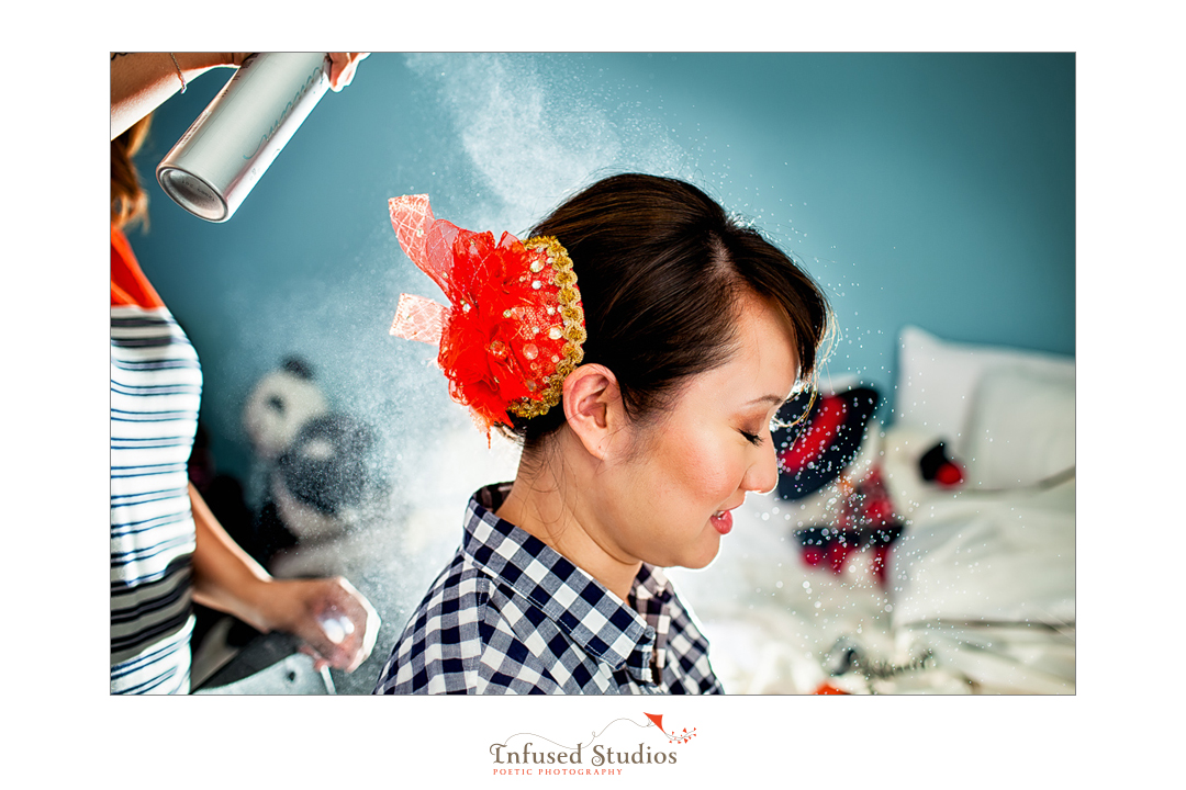 Edmonton wedding photographers :: bride getting ready