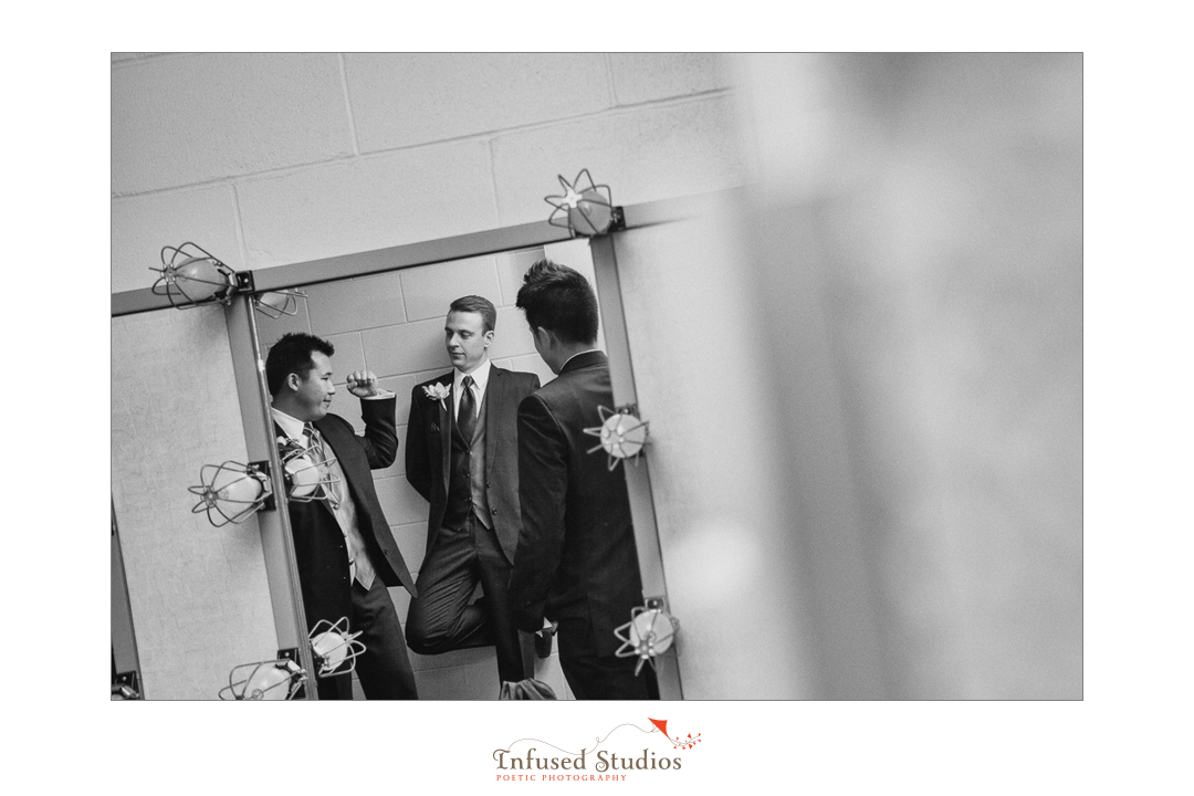 Edmonton wedding photographers :: groom getting ready