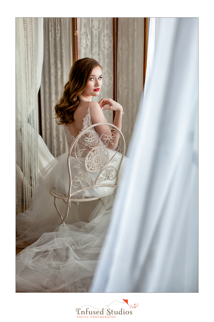 Paris inspired styled wedding shoot by Edmonton wedding photographers :: best bridal portrait