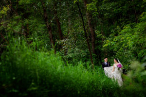 Creative Edmonton wedding photography :: Joanna + Charles outdoor woods